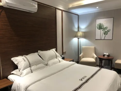 永安君臨酒店（新安路店）