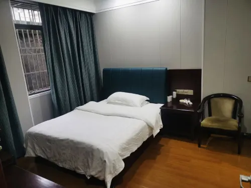 Longshan Jinyang Hotel - Bintang 2