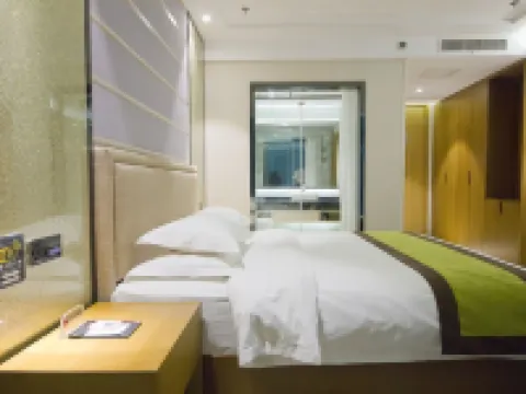 Ruishiting Shangpin Hotel (Kongtong District South Gate Shizi) Hotels in Pingliang