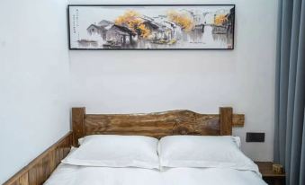 Linhai Mountain Residence Chinese Inn (Zhangjiajie High-Speed Railway West Station)