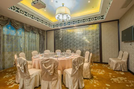 Liuyiju International Hotel Yongfeng Отели рядом с достопримечательностью «Enjiang Ancient City»