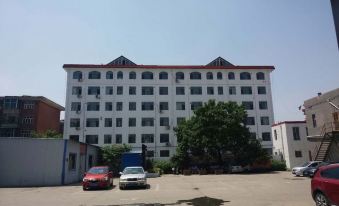 IKEA Collection Hotel (Lvliang Jiaocheng Bus Station)