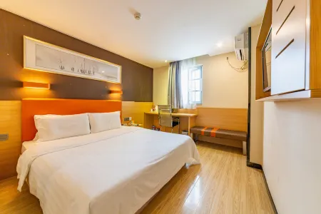 7 Days Premium Hotel (Haikou Riyue Square Duty Free Shop Wuzhishan Road Branch)