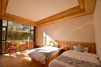 Huize Nianhu Chun Chinese Inn Hotels in Huize