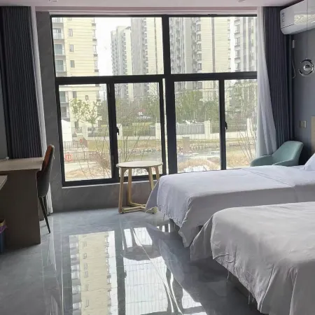 Guangde Bright Future Hotel (Yingchun Street)