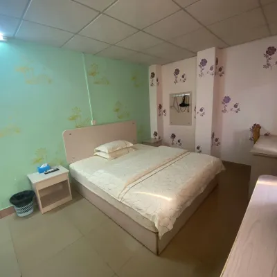 Jinying Apartment Hostel Hotel dekat Taman Monumen Sun Wen
