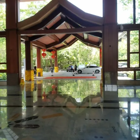 Baoting Rainforest Fairyland Resort & Spa Qixian Mount