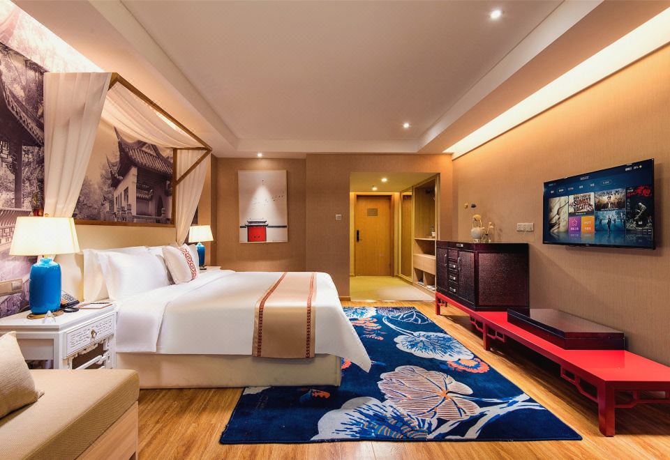 홈 플러스 호텔의 야경