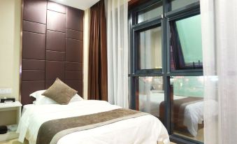 Baoying Yiyuan Business Hotel