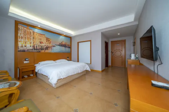 Yiyang Meiyi Hotel - Bjergudsigt