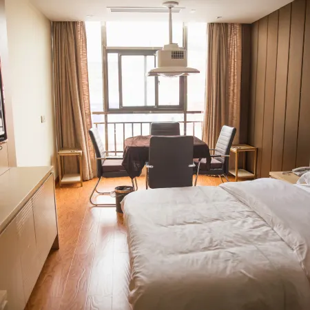 ONLY LOVE HOTEL