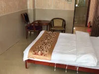 Red star apartment Hotels near Sanshui Railway Station