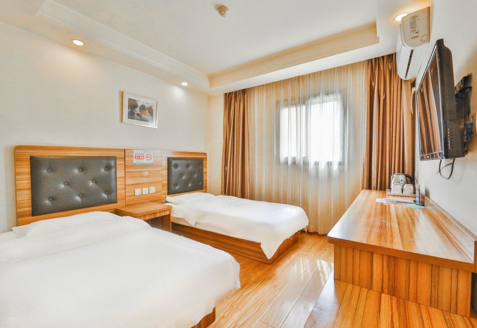 Home Inn Huaxuan Collection Hotel (Beijing Zhaogongkou Temple of Heaven South Station) - Housity