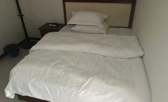 Tongcheng Yishuiju Hotel