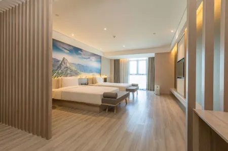 Atour Hotel (Xi'an Gaoxin Jinye Road)