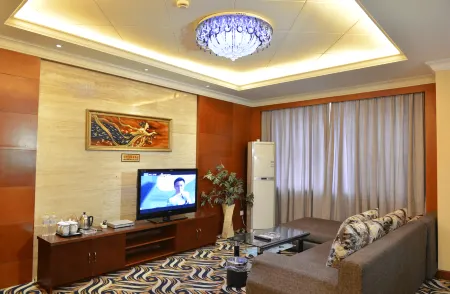 Jintang Huayuehu Business Hotel