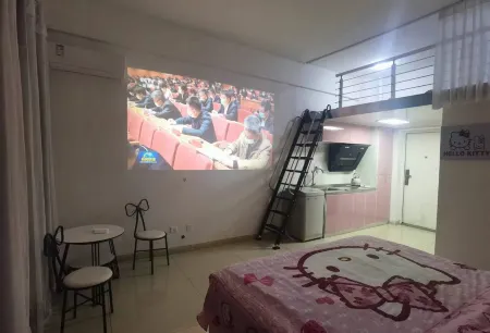 Daqing Suyuan Chengfeng daily rent apartment Отели рядом с достопримечательностью «Ironman Square»