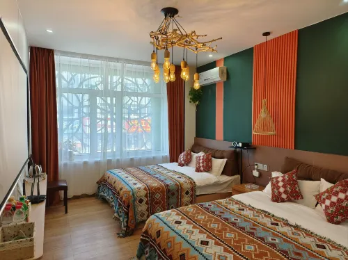 Luanchuan Qiqi Inn