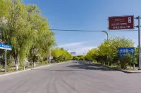 Jiayuguan Midway Hotel Hotels in 