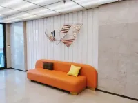 Jikeju Collection Hotel (Zhengzhou East High-speed Railway Station)