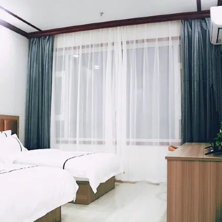 Yude Chenxi Hotel (Yulin First Hospital)