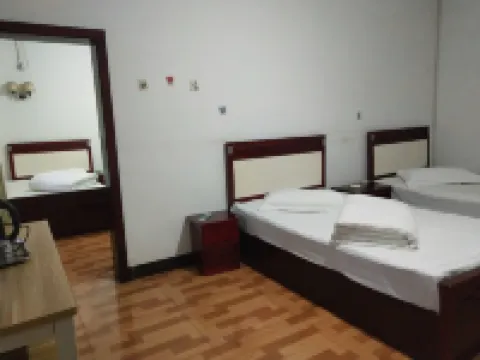 峨眉山湖畔人家客棧