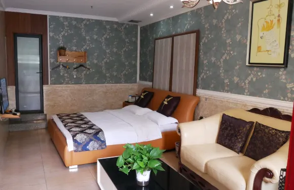 拉斐爾商務酒店（五津地鐵站新津中學店）