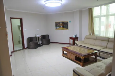 GreenTree Inn ShanDong Province Jinan Zhangqiu University City Express Hotel Отели рядом с достопримечательностью «Jinan Engineering Vocational and Technical College (Xiuyuanhe Campus)»