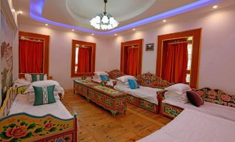 Danba Boer View Homestay