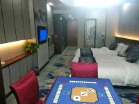 Huidong Honghuo Hotel - Park Yeri