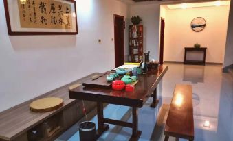 Xian Lai Ju HomeStay