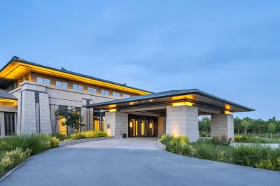 Dunhuang International Hotel Отели рядом с достопримечательностью «Пейзажные ландшафты государственной водной зоны»