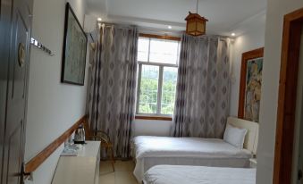 Yanling Ezhuang Homestay