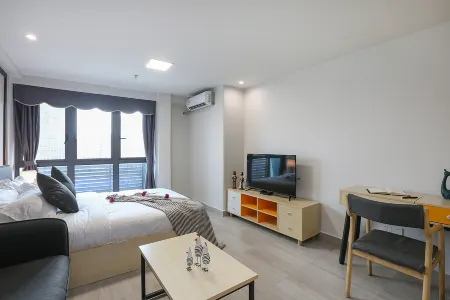 Mango Apartment (Foshan Jihua 6th Road Metro Station Zhaoyang O Cube Branch)