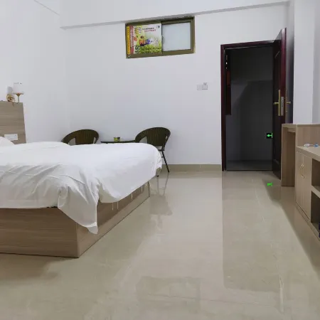 Ledong Hongyun Apartment