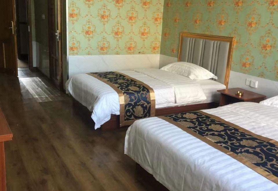 Longxiang Hotel 썸네일