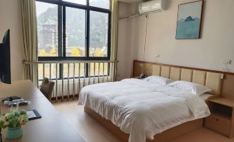 Longli Guotou Health Elderly Apartment