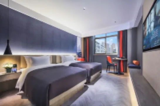 Ease Hotel (Jingmen Wanda Plaza Smart store)