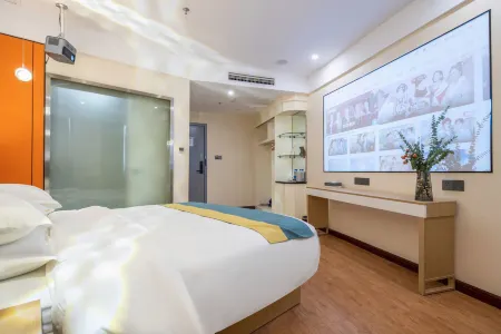 Wanzai County Lotus Hotel