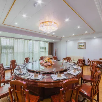 Huaining Hongbo All Seasons Hotel