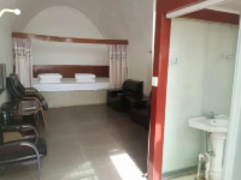 Yanchuan Laocun Chang Farmhouse