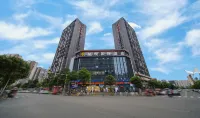 Chengdou huangyueguojihotel Các khách sạn gần Chengdu University of TCM Gymnasium