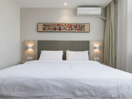 HanTing Hotel (Tianjin Five Avenue Tianjin University) Отели рядом с достопримечательностью «Nankai University Element Institute (Weijin Road)»