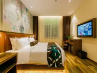 James Joyce Coffetel (Xianyang Century West Road Angu Subway Station)