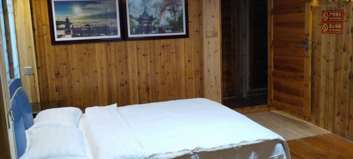 Chiyou Valley Homestay Hotels in Xinhua County