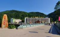 Longguizhai Waterfall Hotel