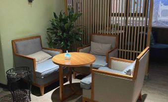 Tiange Theme Hotel (Jianzhong Branch)