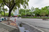 Maoming Mingxuan Hotel (Maoming High-speed Railway Station Nanyue Wenchuang Street Branch)