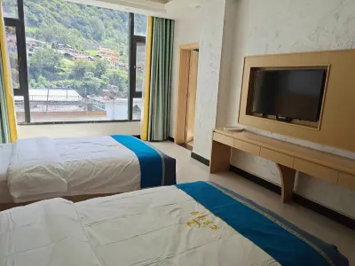 Gongshan Xiangdong Hotel Hotel in zona Shimenguan Bas-reliefs on Precipices Carved Stone