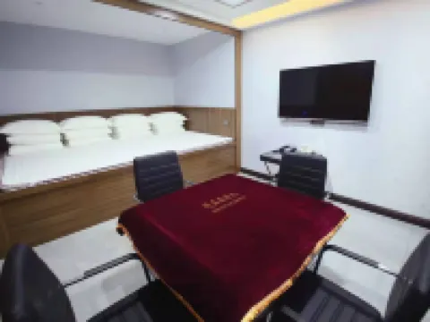 Shilou Huanghe Business Hotel Hotels in Shilou